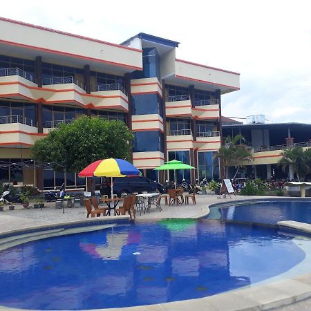 Bukit Kenari Hotel & Restaurant Parepare Exteriör bild