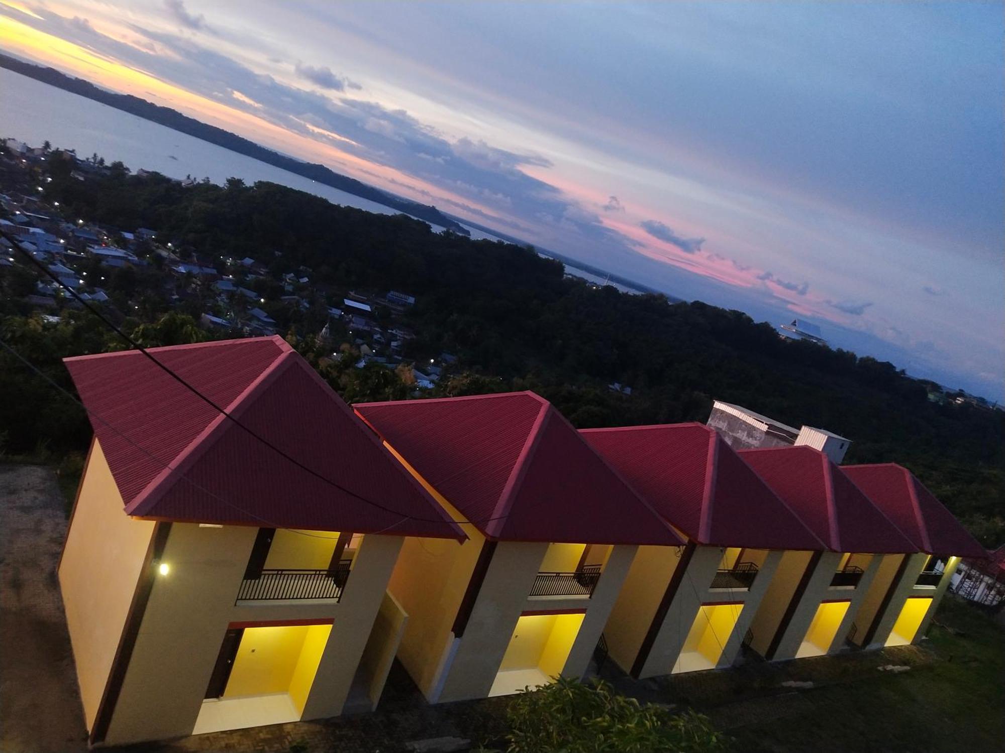 Bukit Kenari Hotel & Restaurant Parepare Exteriör bild